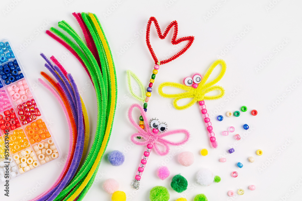 Beaded Pipe Cleaner flowers and dragonflies. Easy spring kids crafts ...