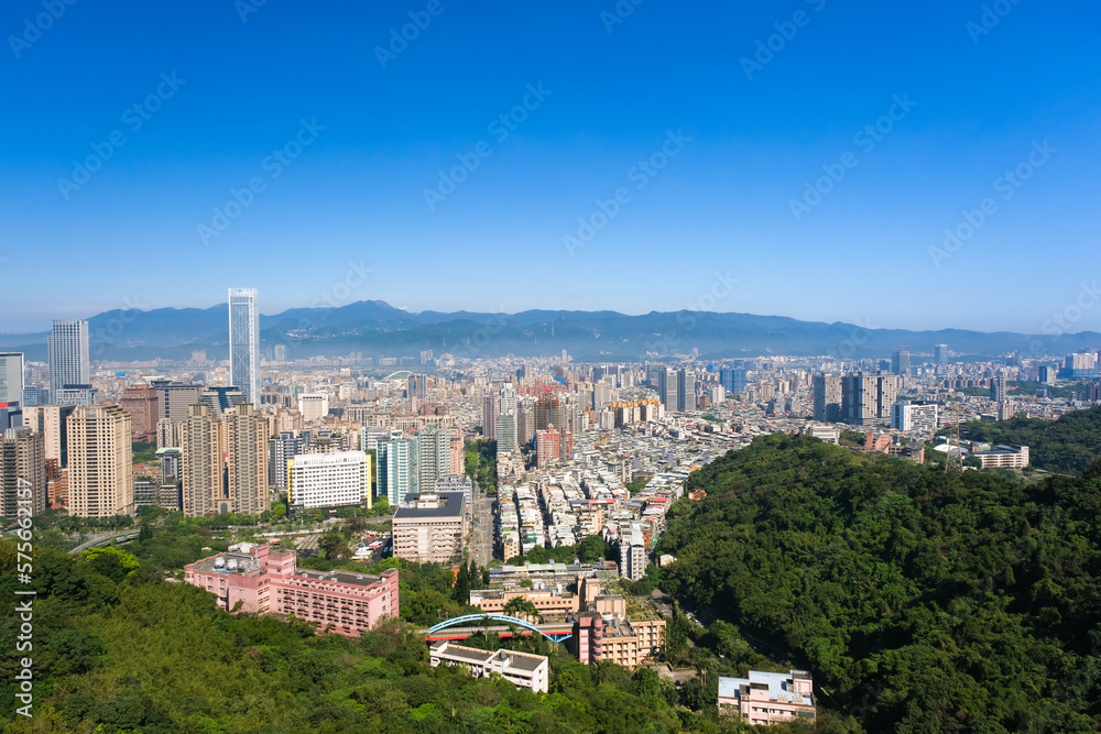 台湾 台北市 象山、展望台（摂影平台）から見る台北の街並み 北方向