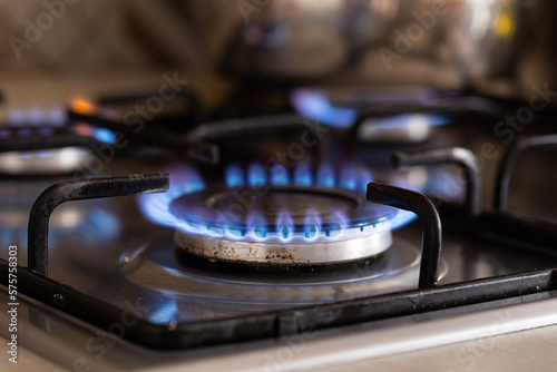 burning gas stove, Kitchen Fire: Gas Stove Flames Igniting