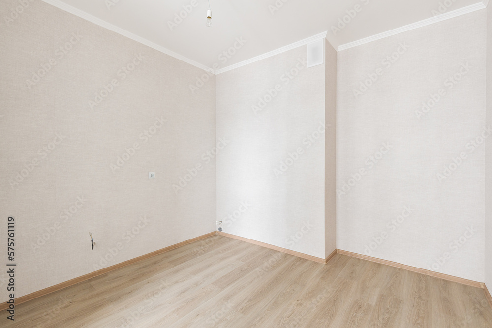 Fototapeta premium Empty gray room ready for people to move in