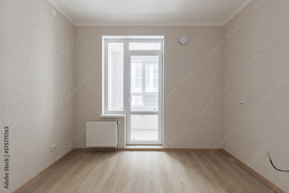 Fototapeta premium Empty gray room ready for people to move in