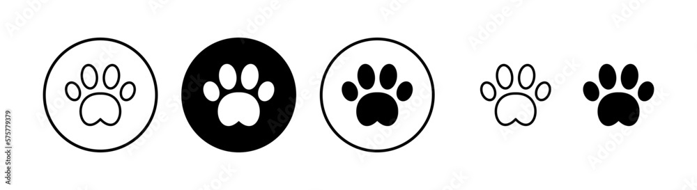 Paw icon vector illustration. paw print sign and symbol. dog or cat paw Paw icon vector illustration. paw print sign and symbol. dog or cat paw