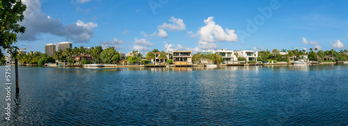 Fotografia, Obraz Miami Beach, Florida- intracoastal waterway residential area at Biscayne Bay panorama