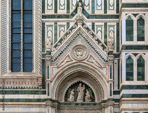 Ornate marble facade of the famous Duomo Cathedral in Florence, Italy © SvetlanaSF