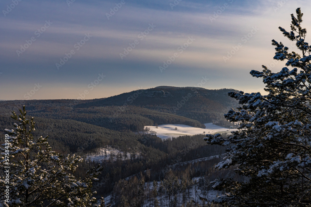Die Sächsische Schweiz im Winter- Aussicht vom Kohlbornstein