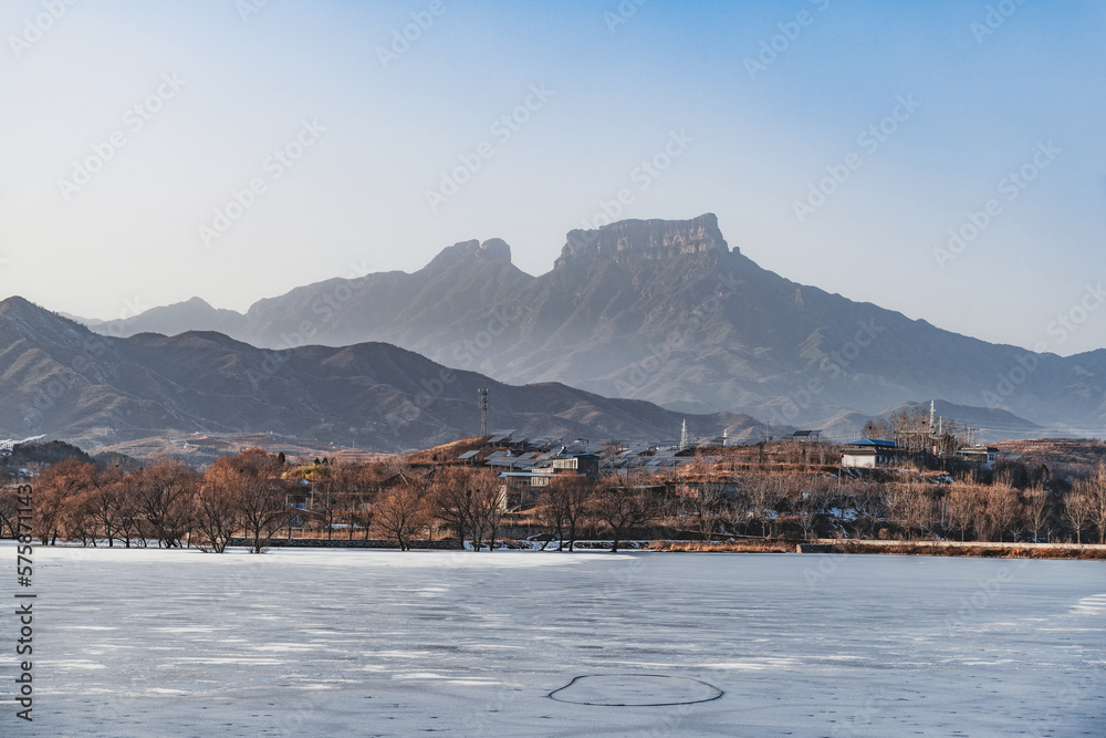 Snow scene of Pingquan Lake in Xuting Village, Zanhuang County, Shijiazhuang City, Hebei Province, China