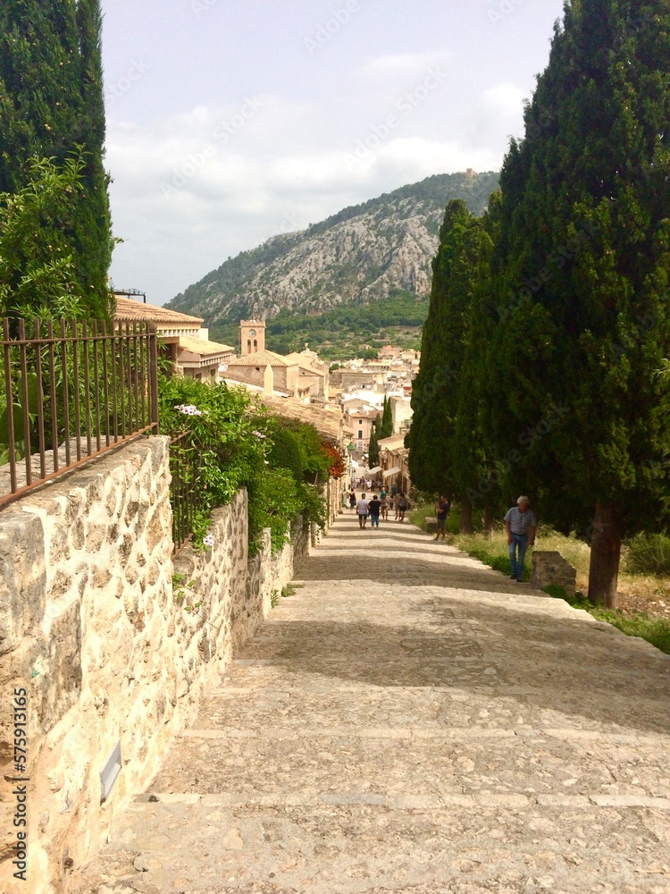 Pollença, Mallorca, montagne et ancienne cité romaine, mountain and town view, Roman ruins, travel destination