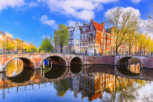 Obraz na płótnie Amsterdam, Netherlands. The Keizersgracht (Emperor's) canals and bridges. w salonie