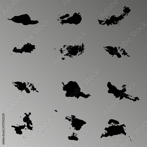  brashes are black on a dark background photo