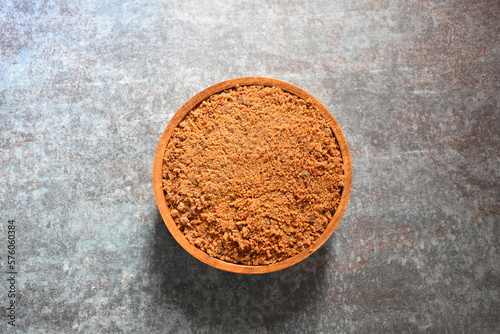 Organic dried sugarcane jaggery powder