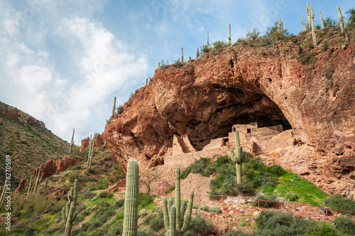 фотографія Trail to the Dwellings at Tonto National Monument