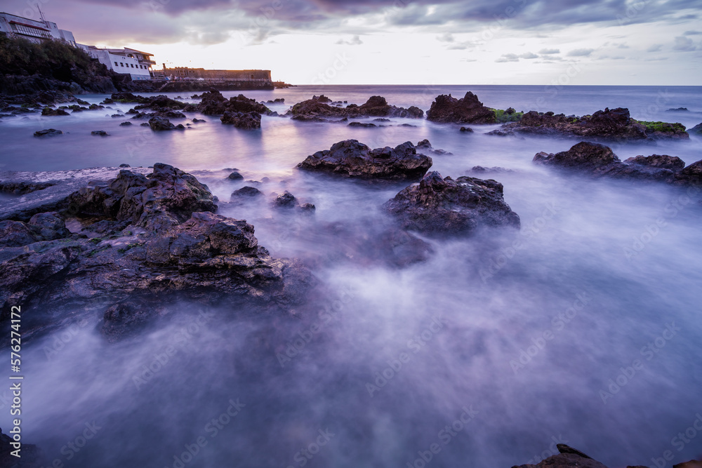 Abenddämmerung an der Playa de San Telmo, Puerto de la Cruz, Teneriffa Abenddämmerung an der Playa de San Telmo, Puerto de la Cruz, Teneriffa
