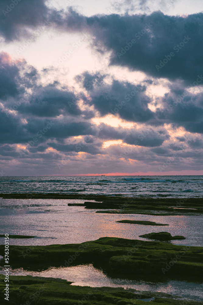 Obraz premium sunrise at the beach