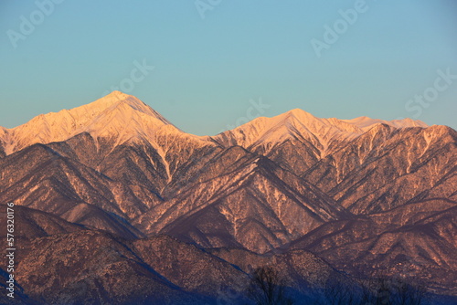 冬の朝焼けの常念山脈