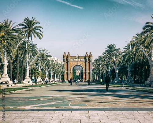 Barcelona, Arc de Triomf photo