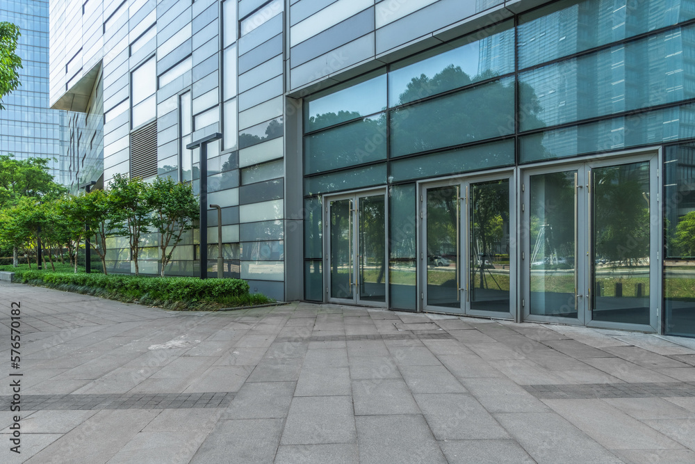 modern office building outdoors in the downtown