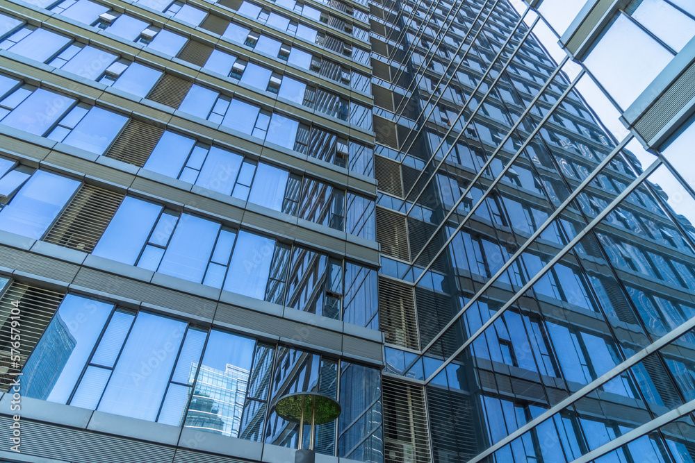Obraz premium Urban abstract - windowed corner of office building.