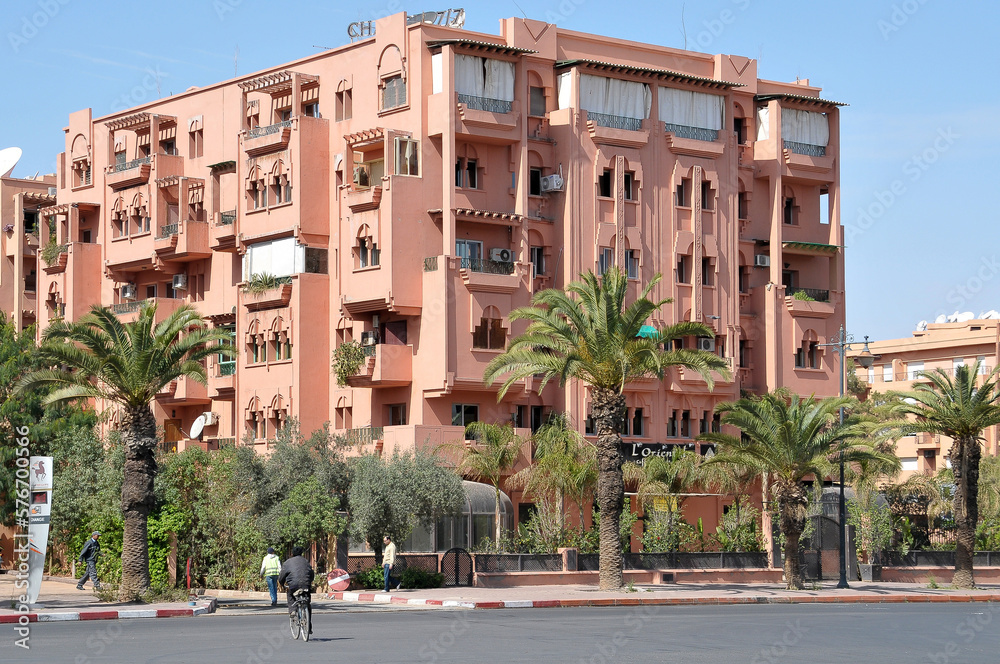 Modernos edificios de viviendas residenciales en la ciudad de Marrakech, Marruecos