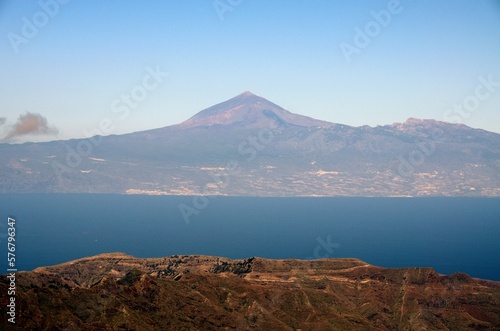 Volc  n del Teide desde el Mirador de Tajaque  La Gomera