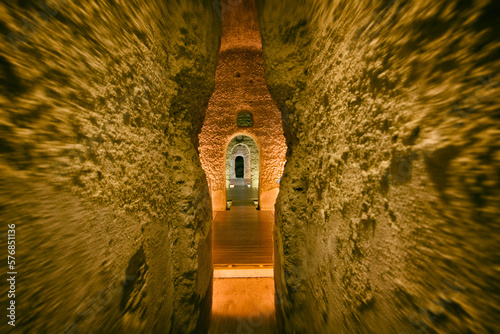 cisterna romana, monturque, Córdoba, pasadizo secreto, pasillo, estrecho, alcantarillas, catacumbas, subterráneo, ruinas, famoso, monumentos, patrimonio de la humanidad