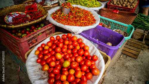 goods in the motoling traditional market