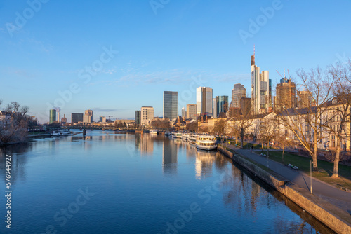 scenic view to skyline of Frankfurt am Main with reflection of the skyline in river Main © travelview