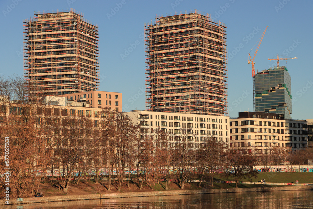 Foto de Boomtown Berlin; Bauboom an der East Side Gallery, Blick vom ...