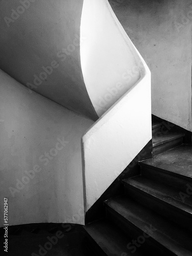 different shapes of a ladder