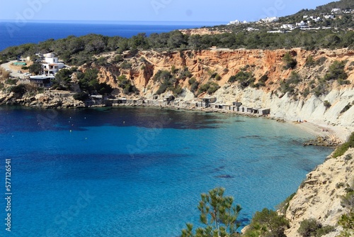 Castles and beaches of legend and Greek mythology. Odyssey and the Iliad are lost in Homer's narrative among the ancient coves and ravines of Ibiza.