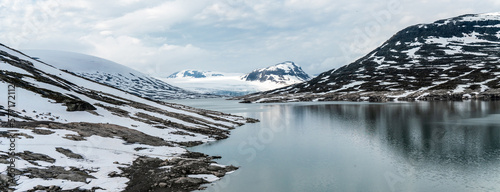 Blick über den Stausee Styggevatnet zum Gletscher Austdalsbreen © Cezanne-Fotografie