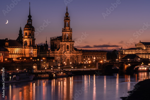 View over the Elbe in Dresden to the Semperoper at the blue hour © Margitta