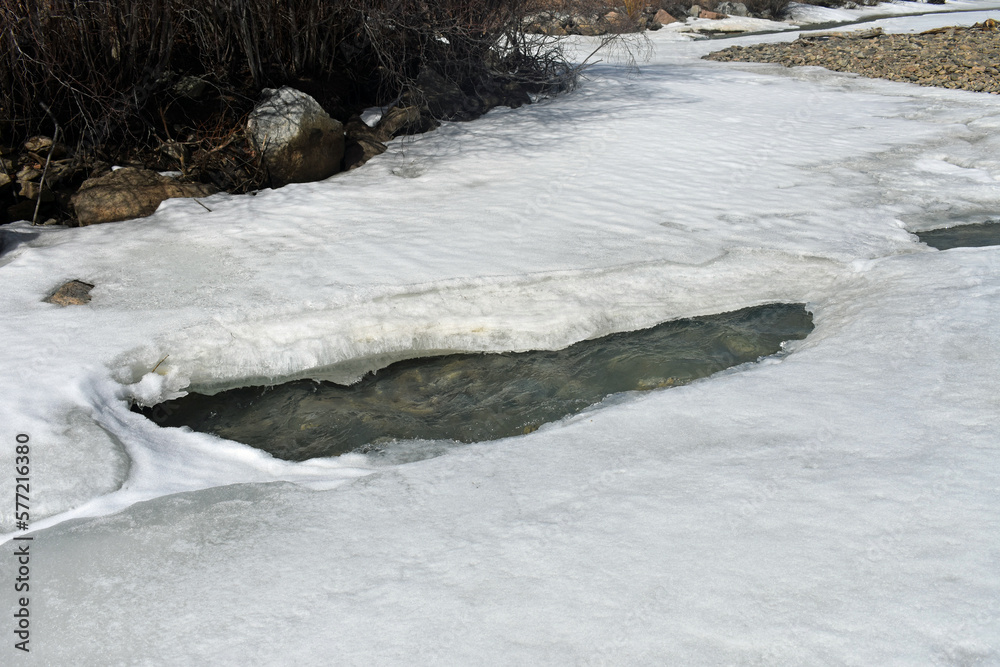 Fototapeta premium Frozen River Bed Grant Colorado in Winter
