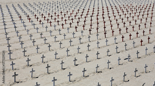 Φωτογραφία Memorial cemetary on Santa Monica beach, California