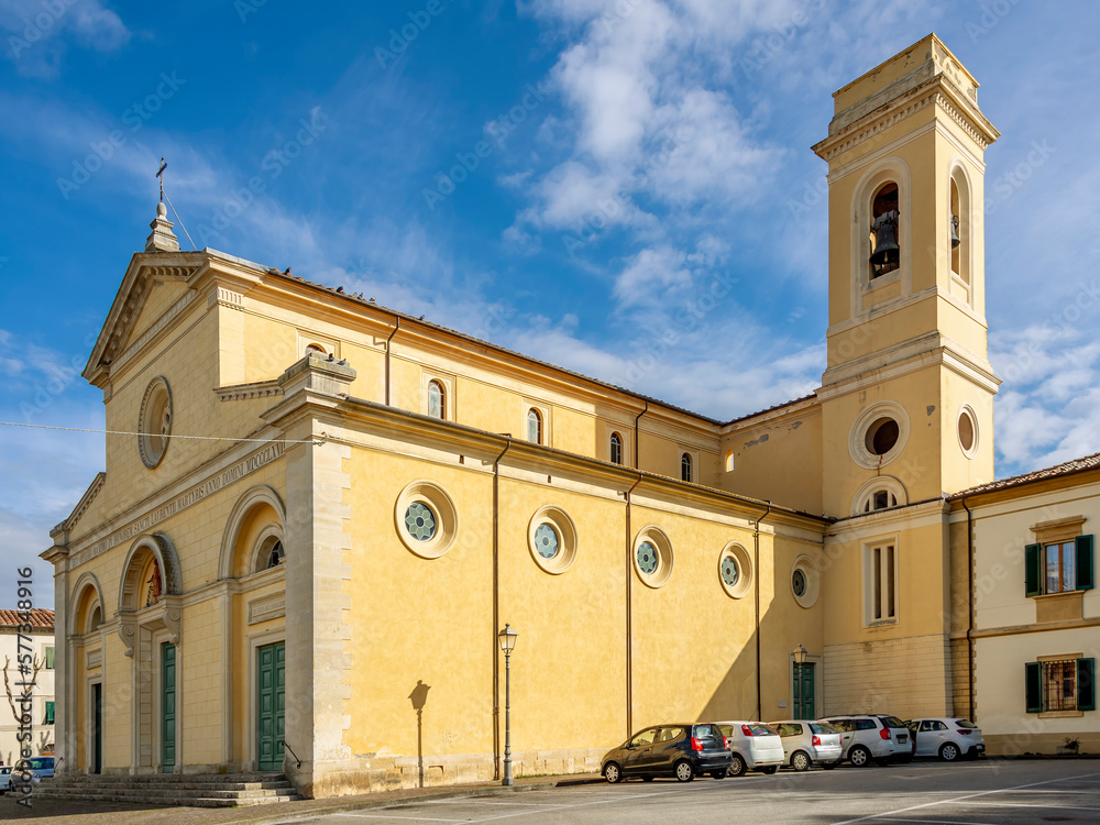 Fototapeta premium The church of San Lorenzo in the historic center of Fauglia, Pisa, Italy