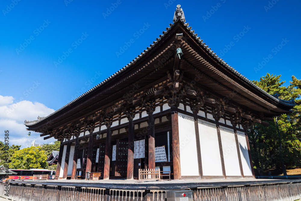 日本　奈良県奈良市に建つ興福寺の東金堂