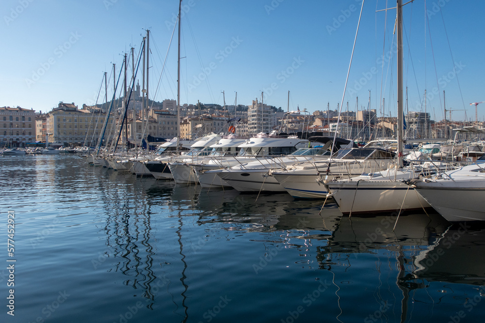Vue sur Marseille et son port, Bouches-du-Rhône, Provence-Alpes-Côte d'Azur.