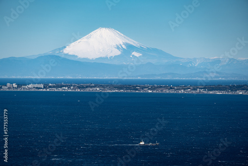 東京湾の向こうの富士山
