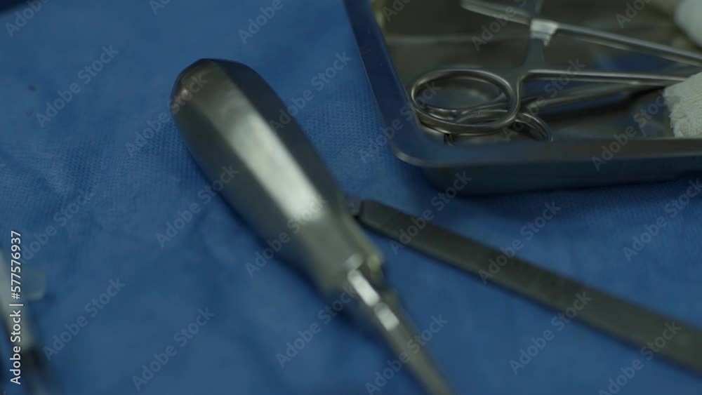 Stockvideon Surgical dental instruments table during operation remove