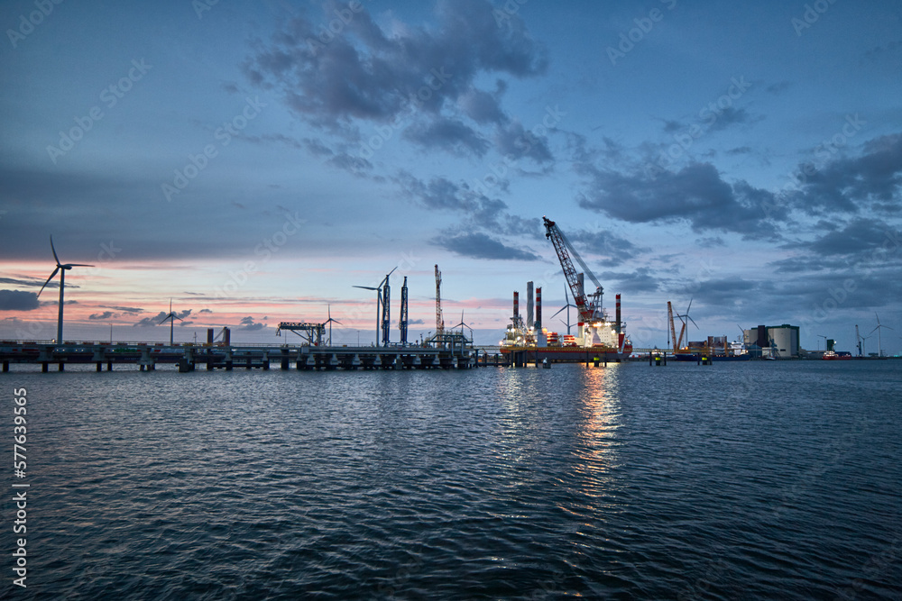 View of port at sunset. - obrazy, fototapety, plakaty 