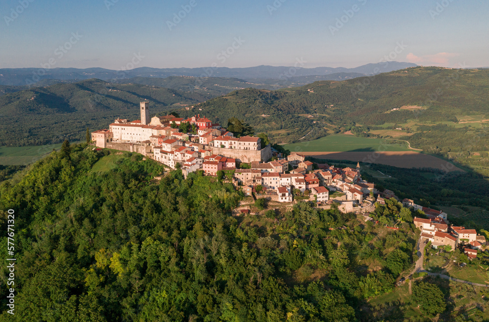 Motovun Village in Croatia. It is a village and a municipality in central Istria, Croatia. In ancient times, both Celts and Illyrians built their fortresses at the location of present-day Motovun.