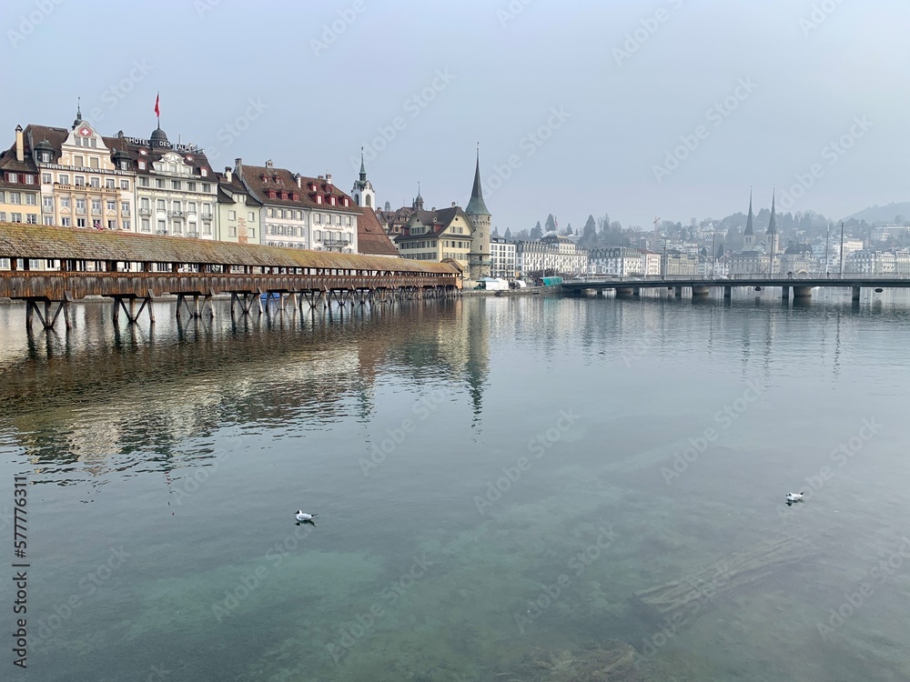 Schweizer Stadt Luzern am Vierwaldstättersee und Fluss Reuss - Europa