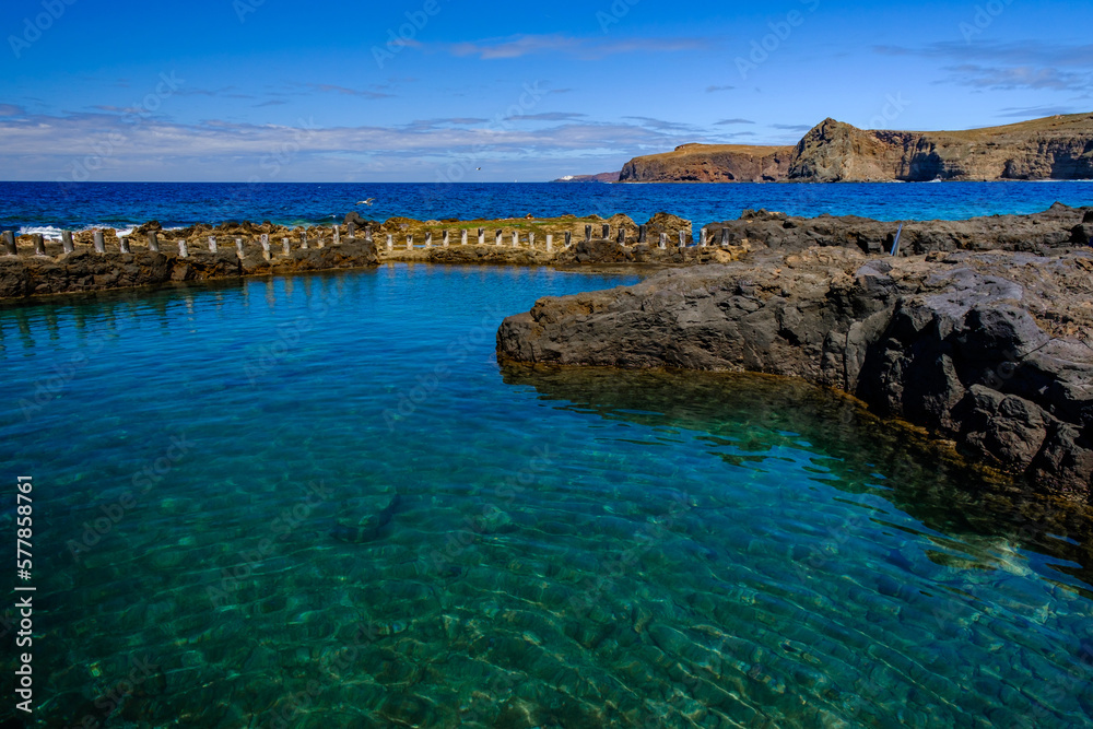 Obraz premium Natural pools Las Salinas de Agaete in Puerto de Las Nieves on Gran Canaria