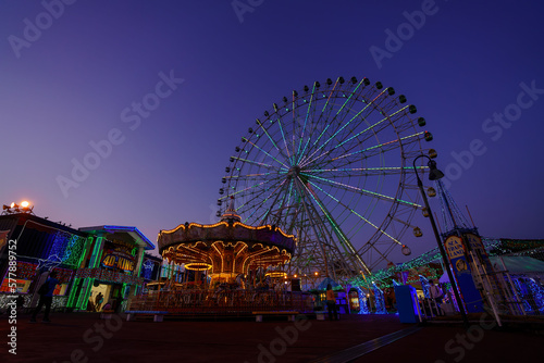 夕暮れの名古屋港シートレインランド