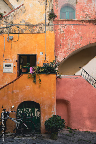 Fototapeta Naklejka Na Ścianę i Meble -  Colorful houses and tiny narrow streets on Procida Island, Italy.