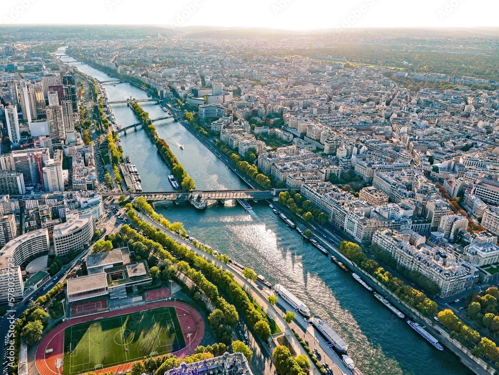 Obraz premium City of Paris as seen from the Eiffel Tower showing 