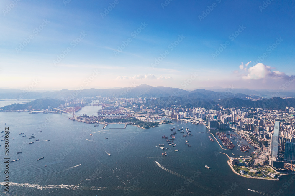 Naklejka premium Epic aerial view of the famous landmark of Hong Kong. Victoria Harbour