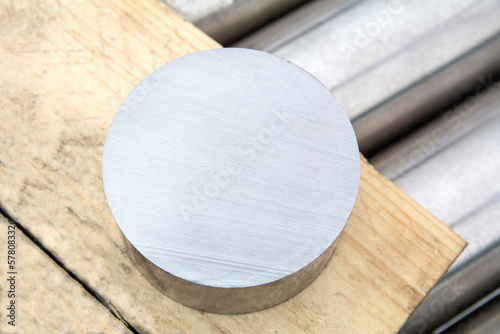 The circle of metal Stainless in the cut