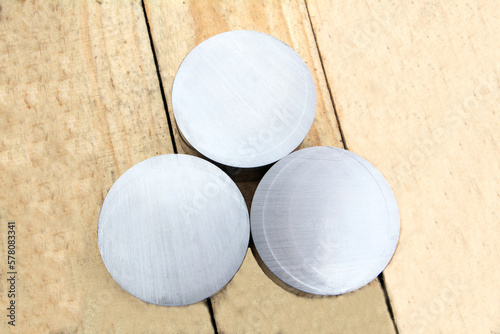 The circle of metal Stainless in the cut