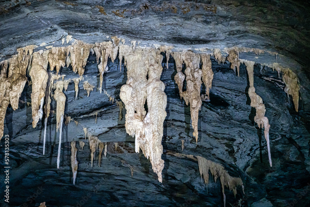 Limestone cave of stalactite and stalagmite formations, Gruta da Lapa ...