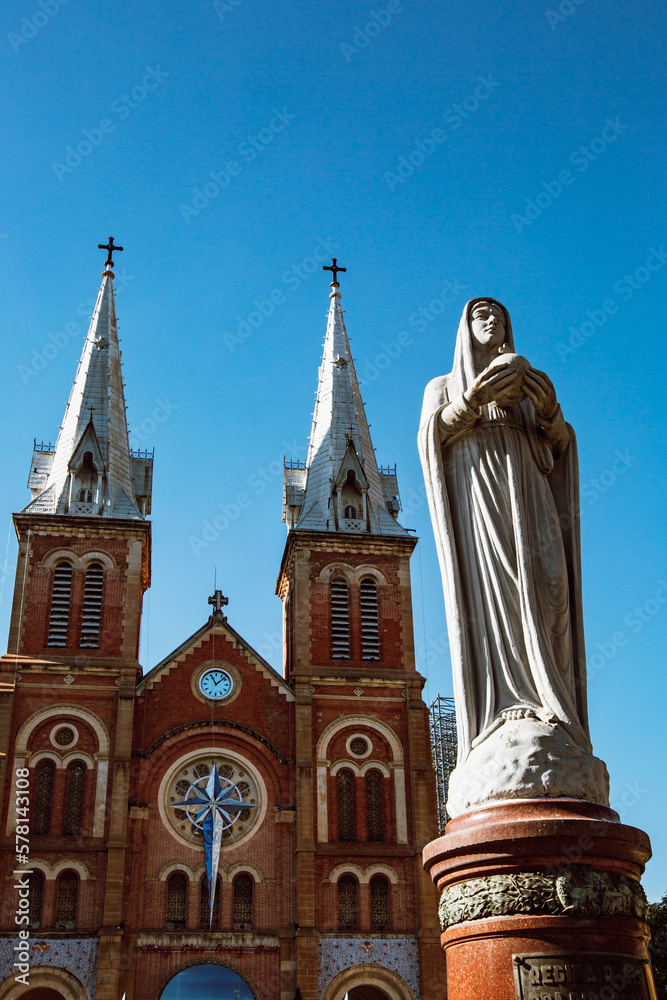 Fototapeta premium Cathedral Notre Dame of Saigon - Ho Chi Minh City, Vietnam